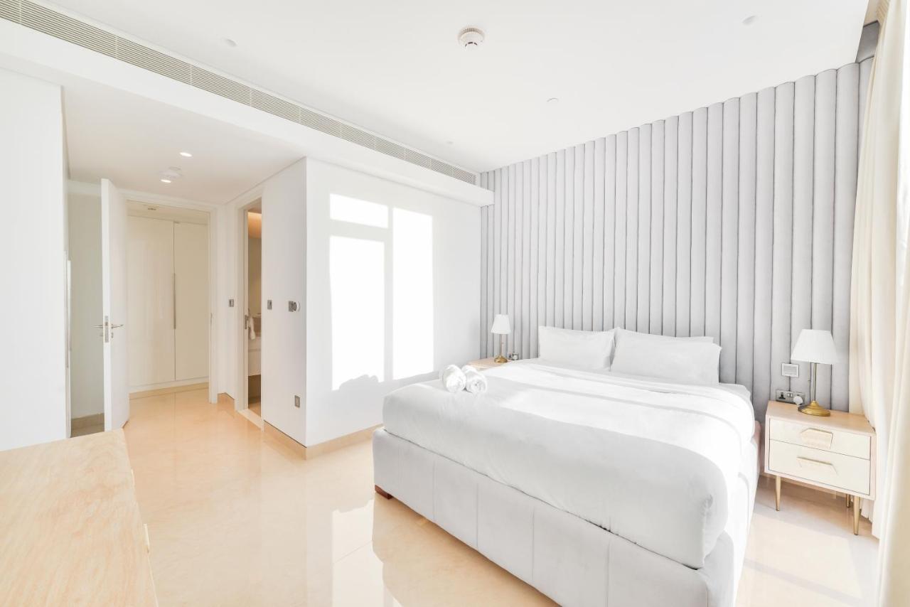 Posh 2 Bedroom Oceanfront Apt In The Heart Of Bluewaters Island Дубай Экстерьер фото