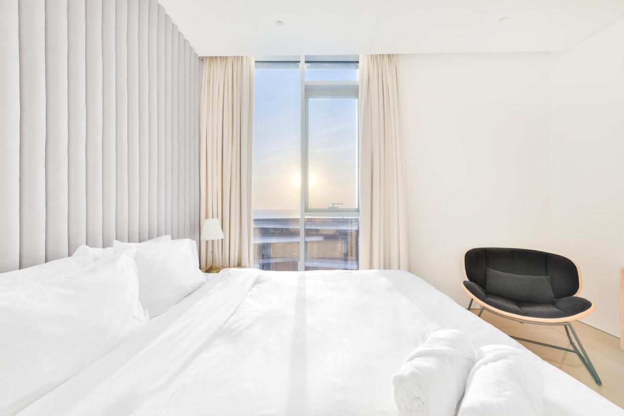 Posh 2 Bedroom Oceanfront Apt In The Heart Of Bluewaters Island Дубай Экстерьер фото