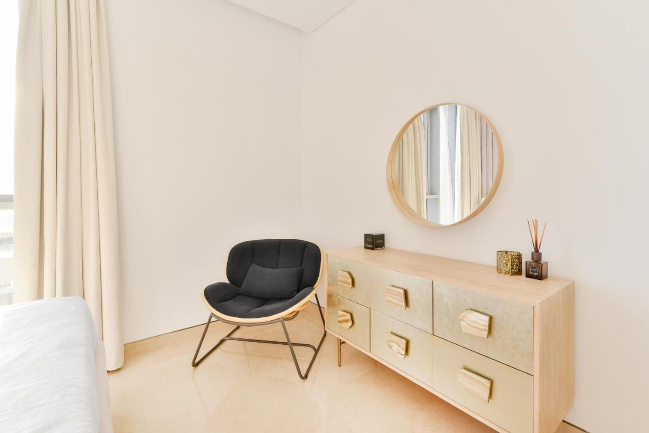 Posh 2 Bedroom Oceanfront Apt In The Heart Of Bluewaters Island Дубай Экстерьер фото